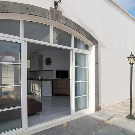 Nora 2 Corralejo